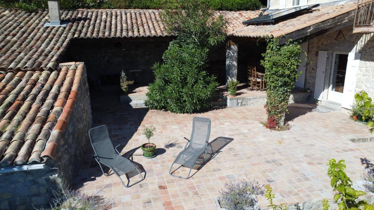 Domaine De La Rochere Sampzon Exteriör bild
